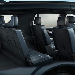 064-Story-of-the-luxury-SUV